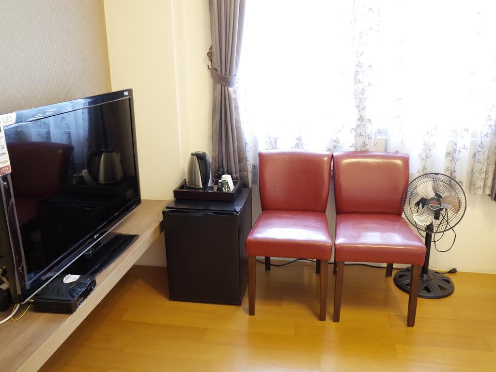 Dong Gang Li Yuan Homestay Donggang Exterior foto